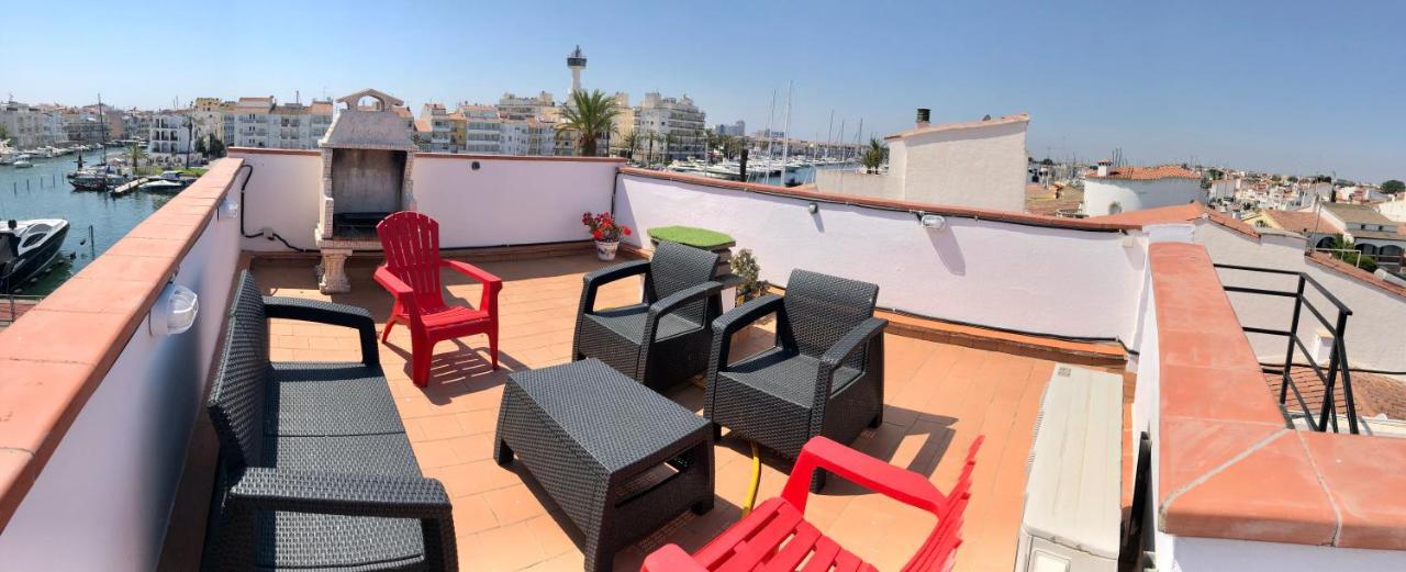 Appartement 80 M2,Port Rhodes D-2 Chambres, Terrasse Panoramique, Vue Sur Le Canal Principal D'Empuriabrava Luaran gambar